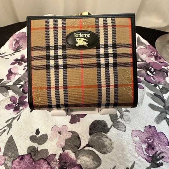 Burberry Beige & Black Wallet - Picture 10 of 11